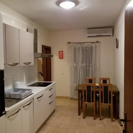 Danyja Apartments Sveti Filip i Jakov Exterior photo