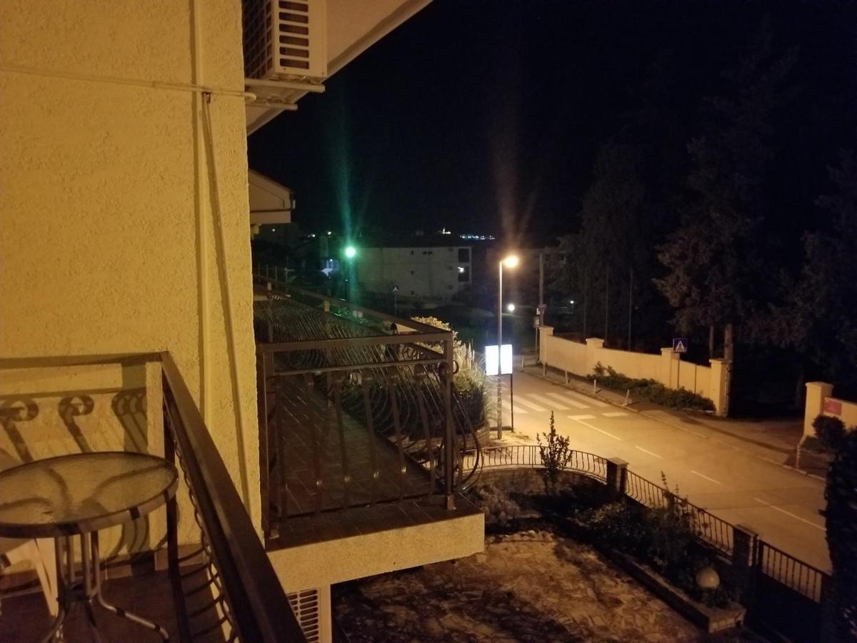 Danyja Apartment